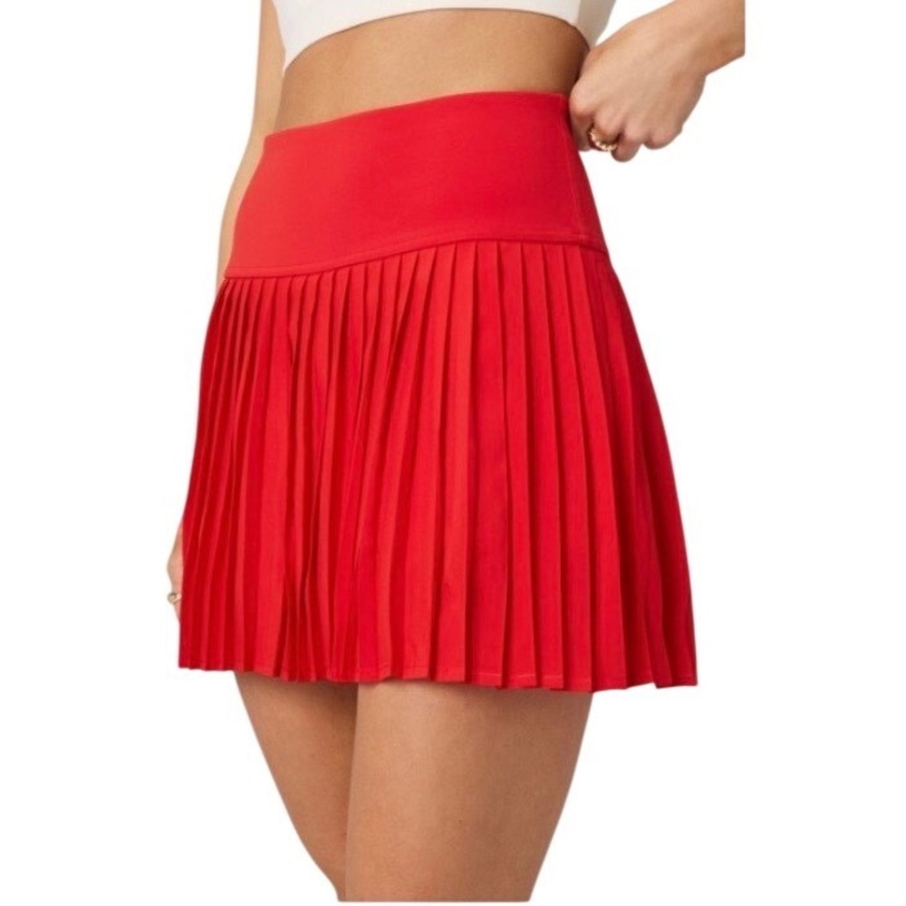 Fabletics Pleated Tennis Skort XS Red Built-In Shorts Athletic Pickleball NWT